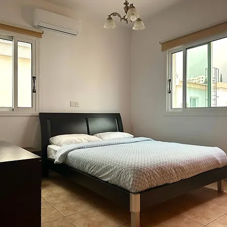 Nanas Vacation House Paphos Exterior photo