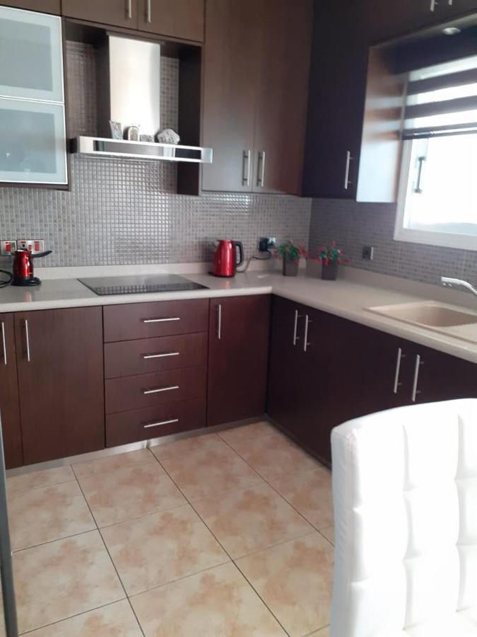 Nyaraló Nanas Paphos